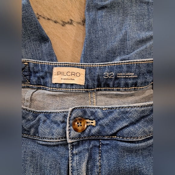 Pilcro Tower Flare Mid Rise Jeans - Picture 5 of 7